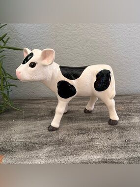 Signed Hand Painted Ceramic Porcelain
Holstein Calf Baby Cow Figurine